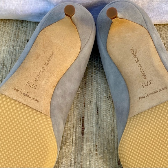 Manolo Blahnik BB Pointed Toe 50mm Kitten Heel Pump in Grey Suede - Picture 11 of 13